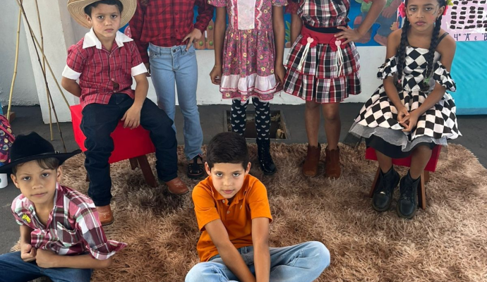 Festa Julina da Escola Municipal Simão Bororó